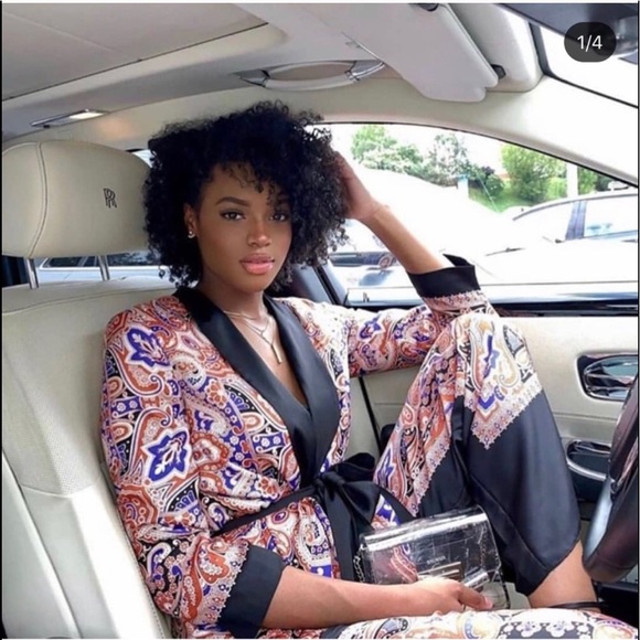 Zara Paisley Printed Laped Collar Flowy Blazer - Picture 2 of 13